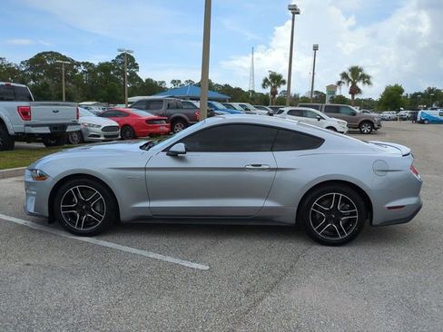 Used 2022 Ford Mustang GT w/ Equipment Group 301A RWD image 7