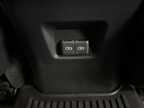 Used 2023 Toyota RAV4 XLE w/ Convenience Package image 36