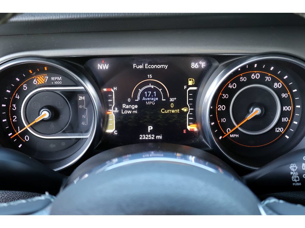 Used 2023 Jeep Wrangler Unlimited Sahara AWD/4WD image 32