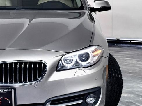 Used 2015 BMW 528i xDrive Sedan AWD/4WD image 6