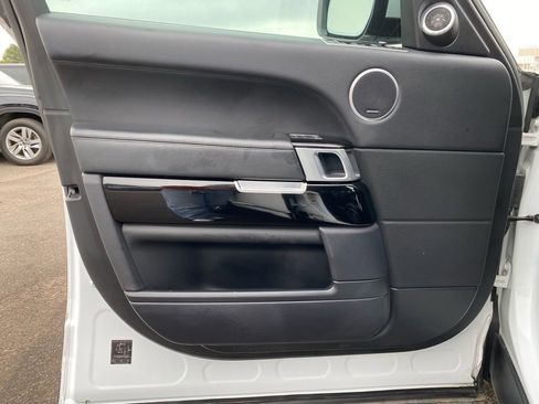 Used 2017 Land Rover Range Rover Supercharged image 10