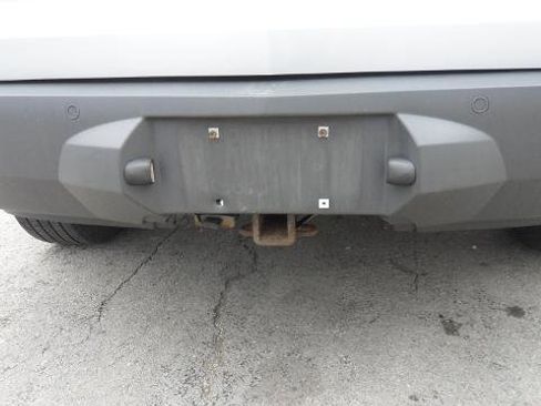 Used 2011 Chevrolet Traverse LT w/ Personal Connectivity Package image 26