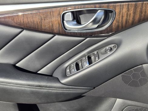 Used 2018 INFINITI Q50 Luxe w/ Essential Package (2.0T Luxe) image 27