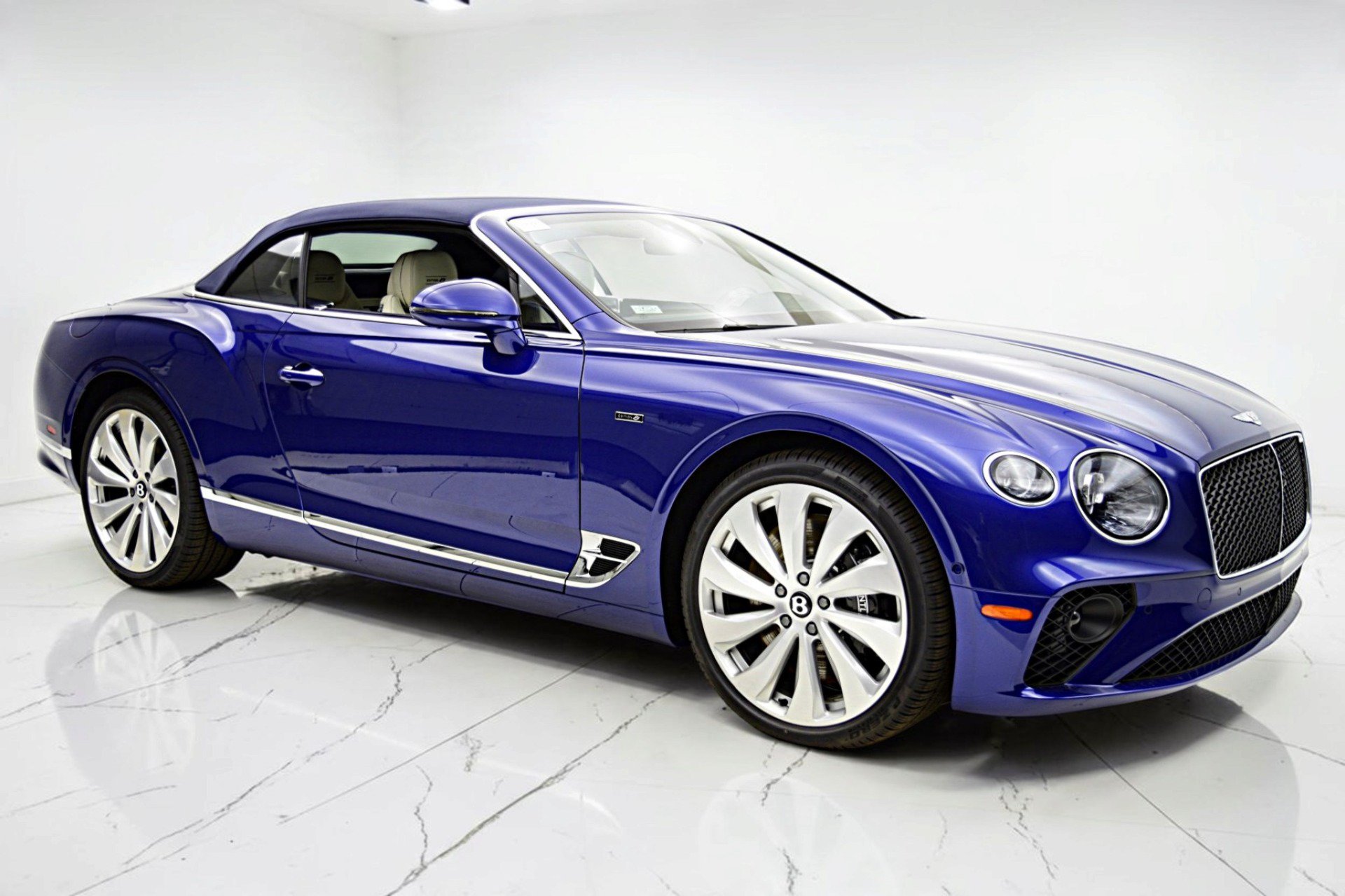 Used 2024 Bentley Continental GT AWD/4WD image 25
