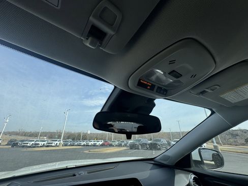 New 2026 Chevrolet Trax LT w/ Driver Confidence Package image 21