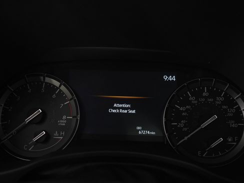 Used 2020 Toyota Highlander Platinum AWD/4WD image 31
