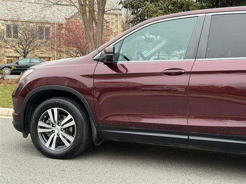 Used 2016 Honda Pilot EX image 12