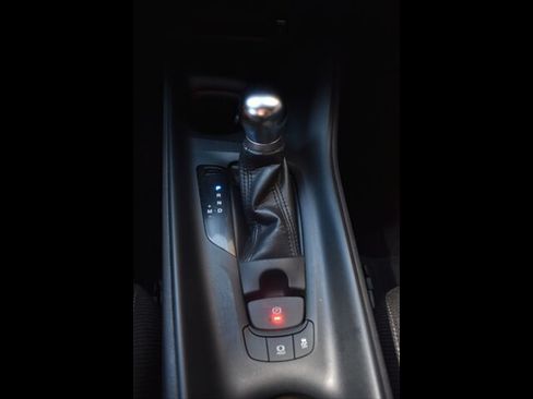 Used 2019 Toyota C-HR LE FWD image 13