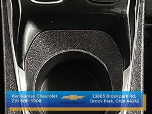 Used 2023 Chevrolet Bolt EUV LT w/ Convenience Package image 17