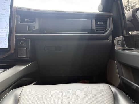 Used 2023 Ford F150 Lightning Lariat w/ Equipment Group 511A High image 8