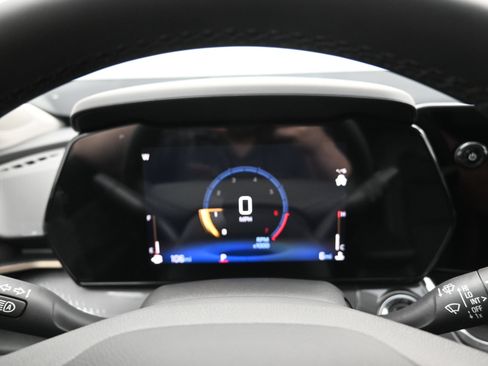 Used 2025 Chevrolet Trax ACTIV FWD image 28