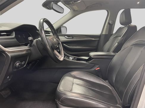 Used 2021 Jeep Grand Cherokee L Limited AWD/4WD image 18