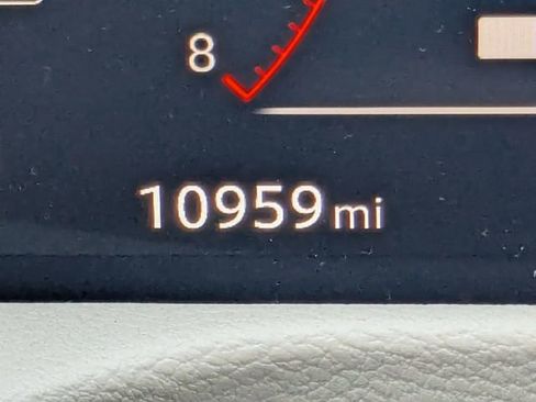 Used 2025 Nissan Armada Platinum w/ Convenience Package image 29