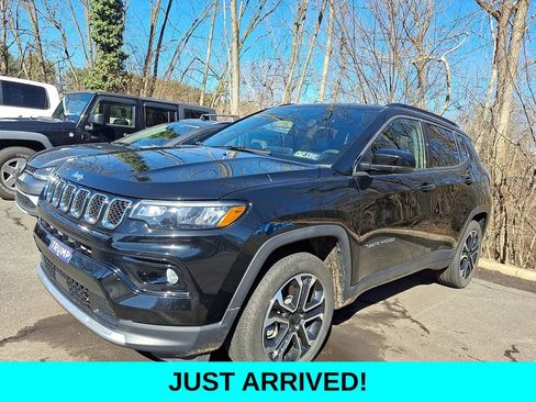 Used 2023 Jeep Compass Limited image 2