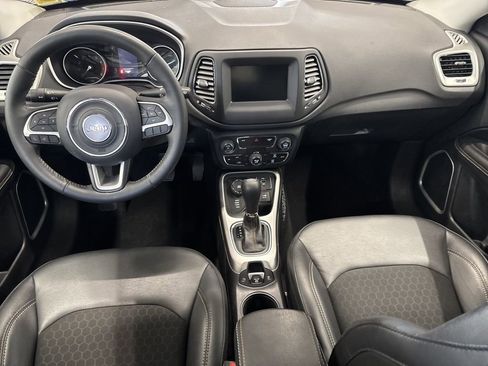 Used 2019 Jeep Compass Latitude AWD/4WD image 8