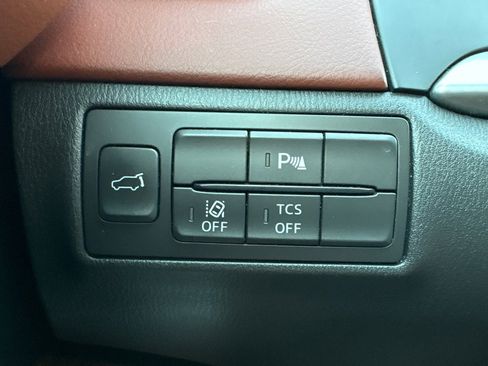 Used 2018 MAZDA CX-9 Signature image 24