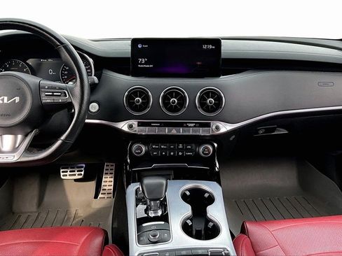 Used 2022 Kia Stinger GT2 image 6