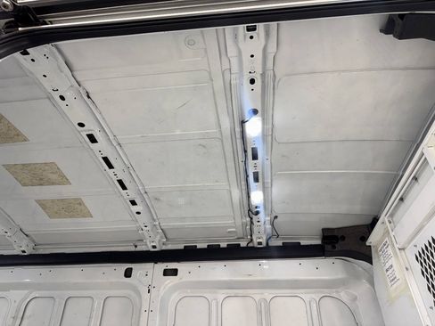 Used 2020 Ford Transit 250 Medium Roof RWD image 29