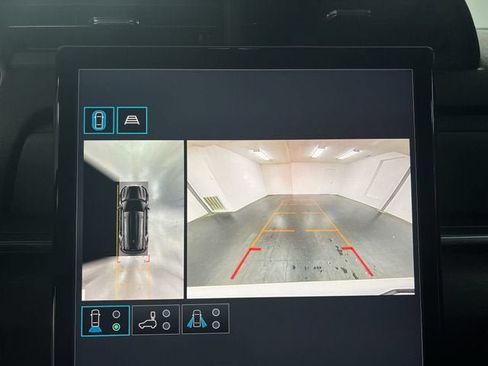 Certified 2026 GMC Terrain AT4 w/ Technology Package II AWD/4WD image 15