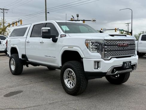 Used 2022 GMC Sierra 2500 Denali w/ Denali Ultimate Package AWD/4WD image 4