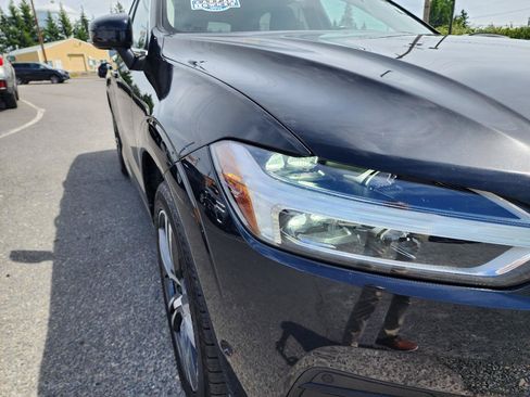 Used 2019 Volvo XC60 T5 Momentum w/ Premium Package AWD/4WD image 34