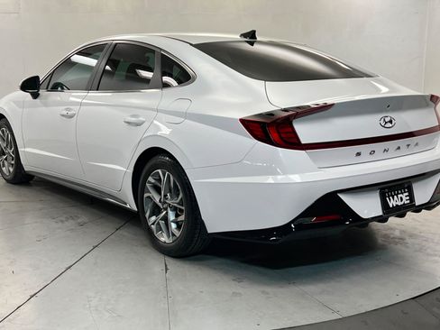 Used 2023 Hyundai Sonata SEL FWD image 3
