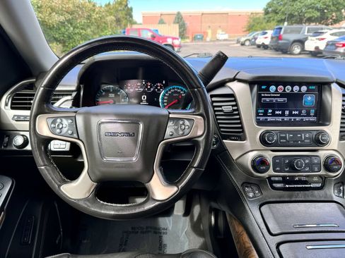 Used 2019 GMC Yukon Denali w/ Open Road Package AWD/4WD image 27