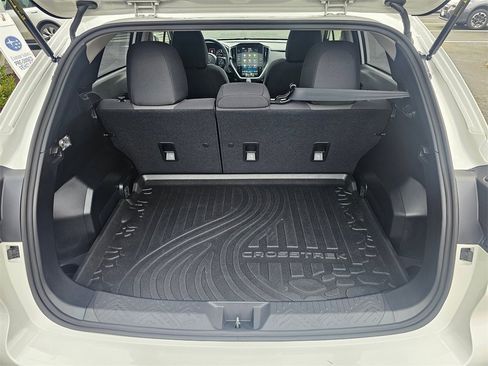 Used 2025 Subaru Crosstrek 2.0i Premium image 14