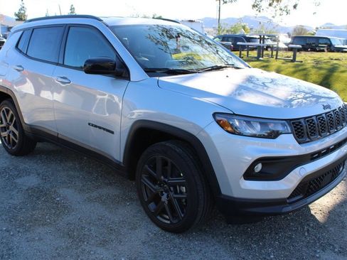 New 2026 Jeep Compass Latitude AWD/4WD image 3