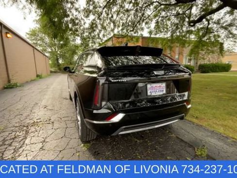 Used 2025 Cadillac Optiq Luxury 2 AWD/4WD image 7