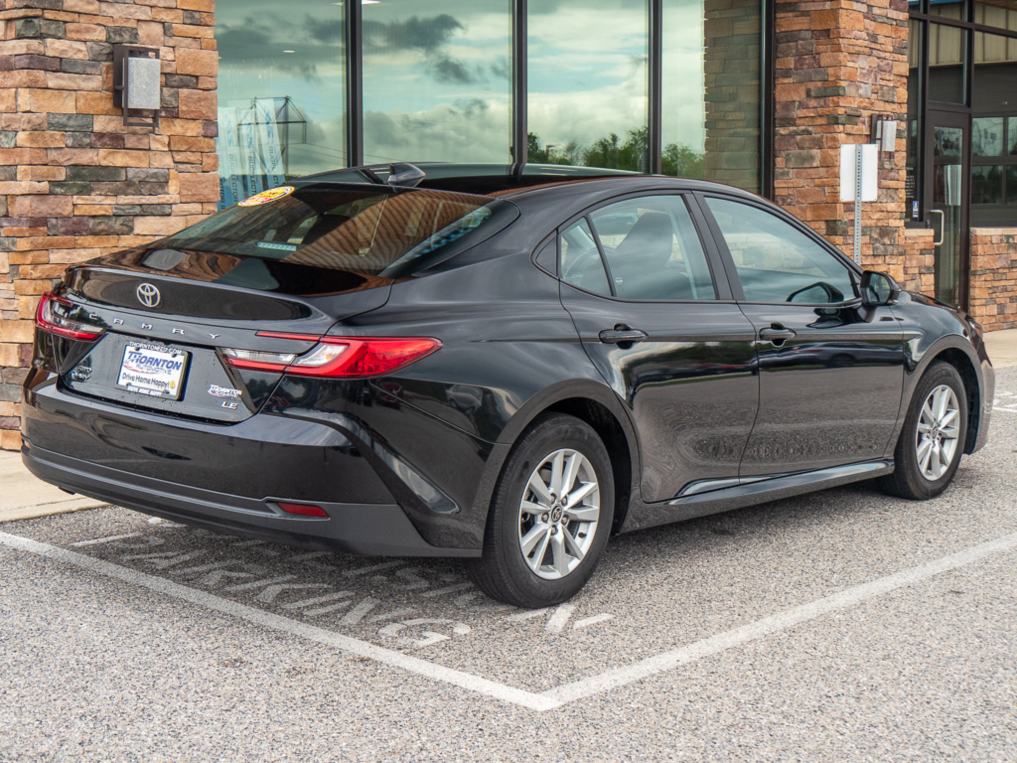 Used 2025 Toyota Camry LE w/ Convenience Package AWD/4WD image 3