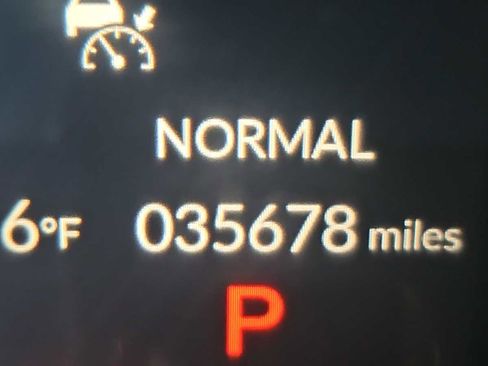 Certified 2023 Honda HR-V Sport image 10