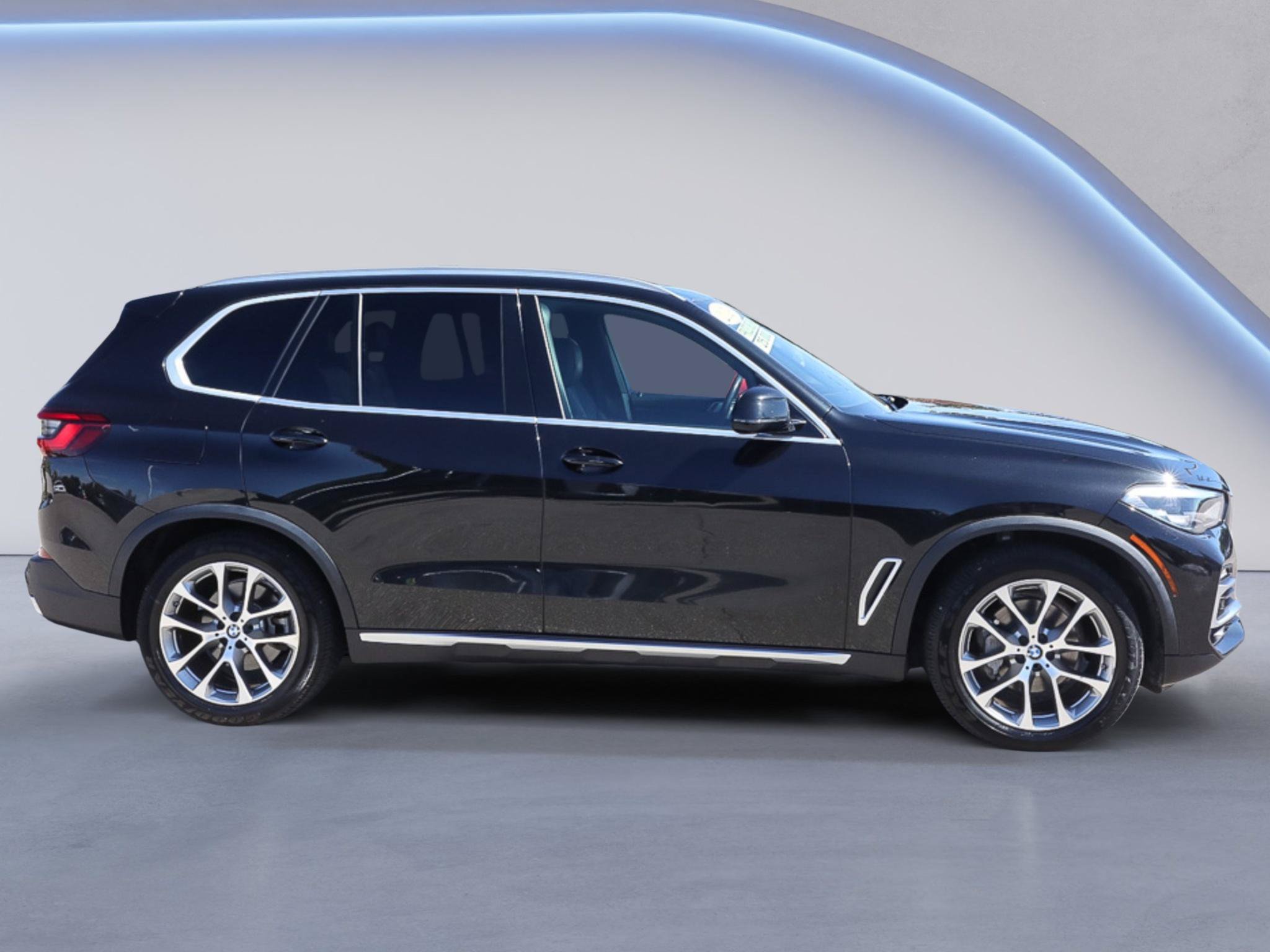 Used 2019 BMW X5 xDrive40i w/ Convenience Package AWD/4WD image 9