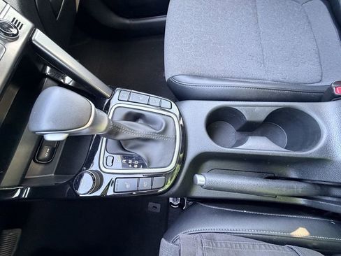 Certified 2024 Kia Seltos S image 28