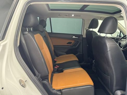 Used 2019 Volkswagen Tiguan SEL FWD image 19