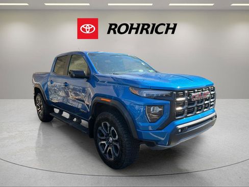 Used 2024 GMC Canyon AT4 w/ AT4 Premium Package image 3