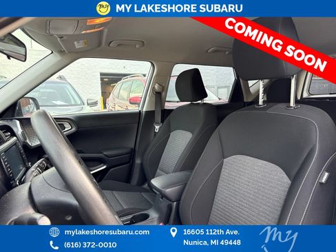 Used 2020 Kia Soul S FWD image 11