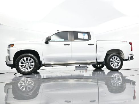 Used 2022 Chevrolet Silverado 1500 Custom w/ Safety Confidence Package image 45