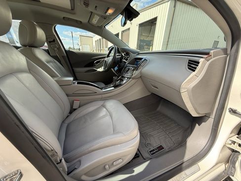 Used 2011 Buick LaCrosse CXL image 21