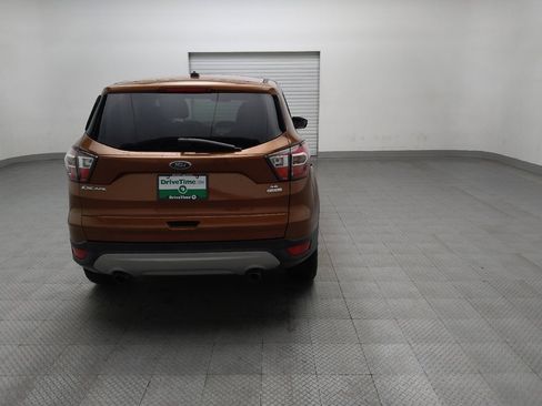 Used 2017 Ford Escape SE FWD image 7