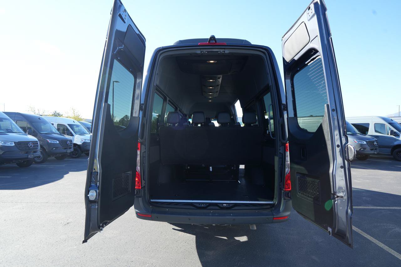 Used 2025 Mercedes-Benz Sprinter 2500 image 7