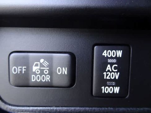 Used 2016 Toyota Tacoma Limited AWD/4WD image 18
