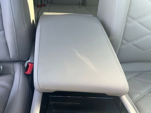 New 2026 Volkswagen Atlas SE FWD image 41