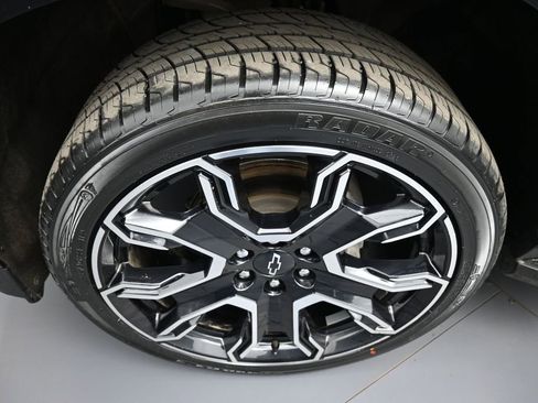 Used 2025 Chevrolet Tahoe RST w/ RST Capability Package AWD/4WD image 14