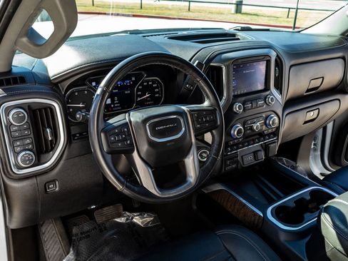 Used 2021 GMC Sierra 2500 Denali w/ Denali Ultimate Package image 17