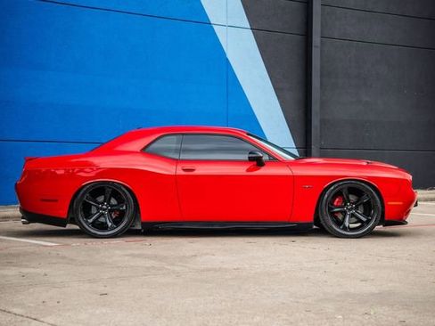 Used 2015 Dodge Challenger R/T w/ Quick Order Package 28B R/T RWD image 12