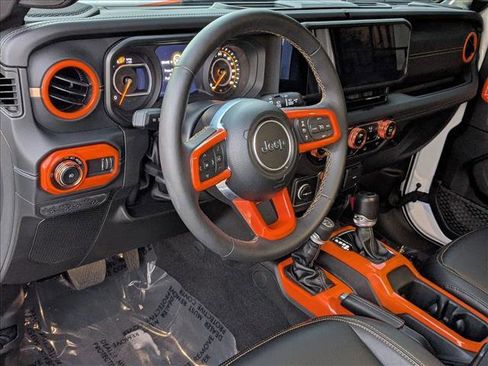 Used 2024 Jeep Wrangler Sahara w/ Technology Group image 9