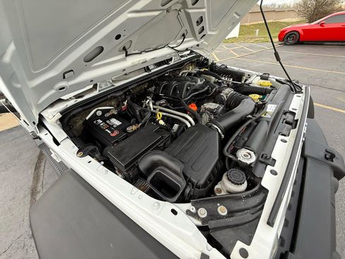 Used 2015 Jeep Wrangler Unlimited Sport image 44