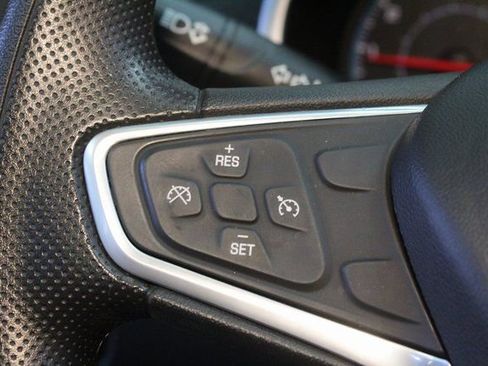 Used 2022 Chevrolet Malibu LT image 19