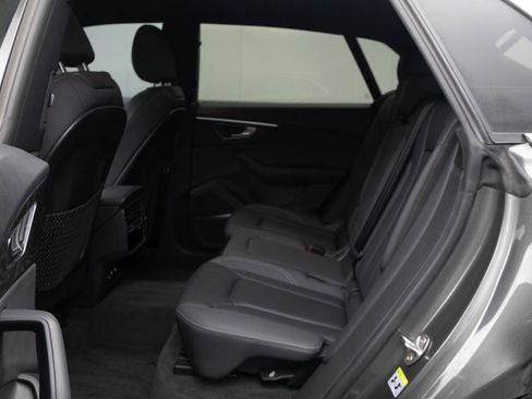 Used 2019 Audi Q8 Prestige image 33